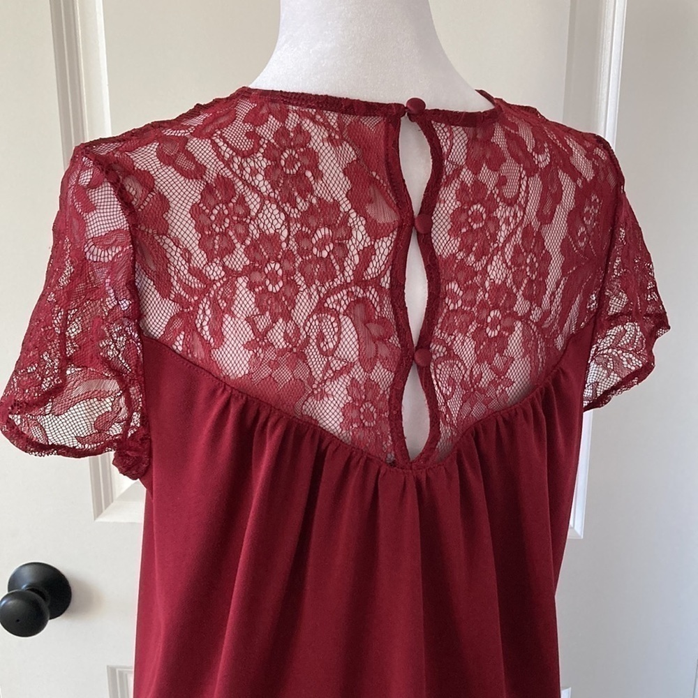 Express medium lace top short sleeves - Picture 9 of 11